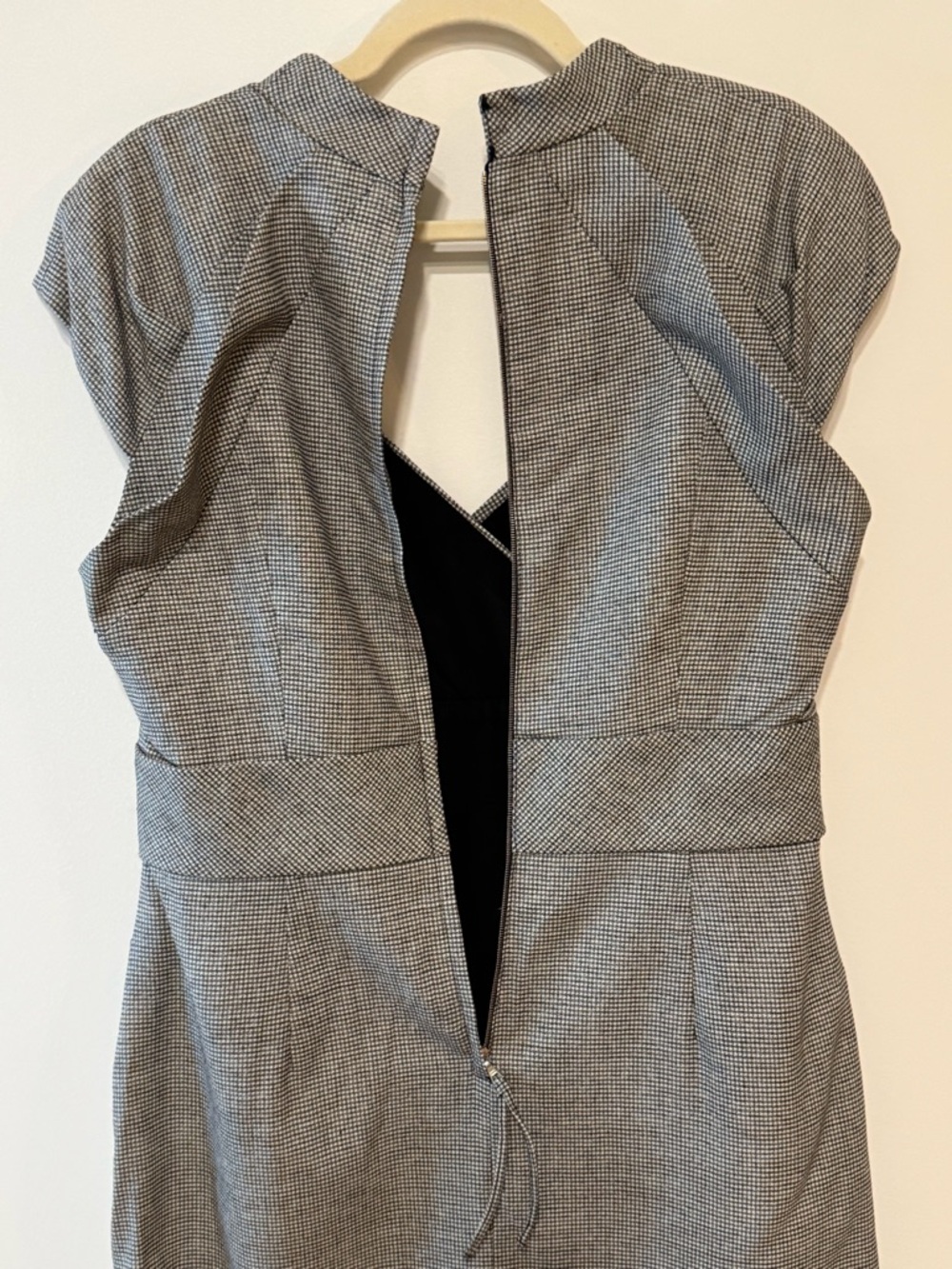 NEW Kay Unger Gray Wool/Viscose Blend Dress Size 14 - Picture 5 of 11